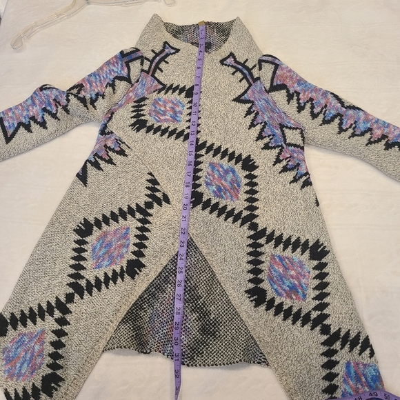 Cardigan New - Picture 5 of 6